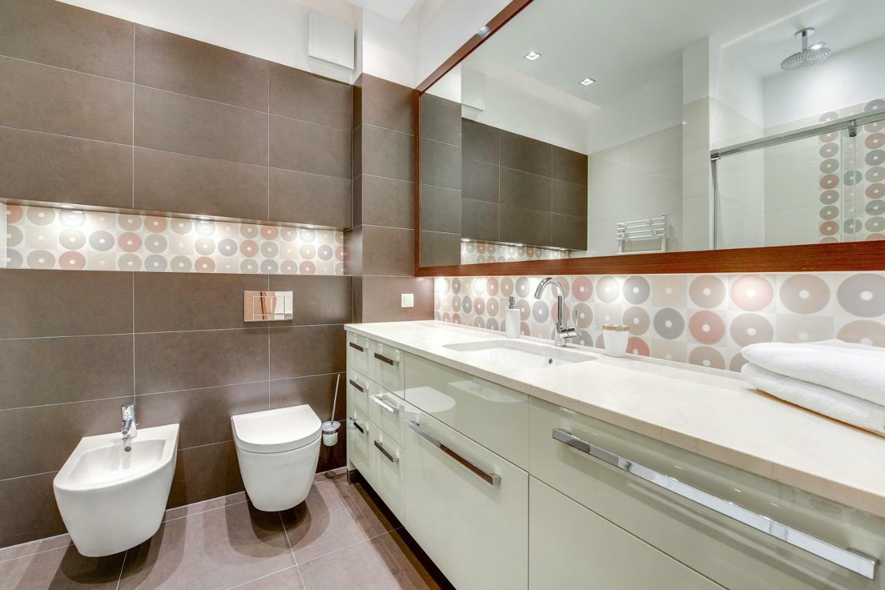 Waniliowy - Neptun Park By Oneapartments Gdansk Ngoại thất bức ảnh